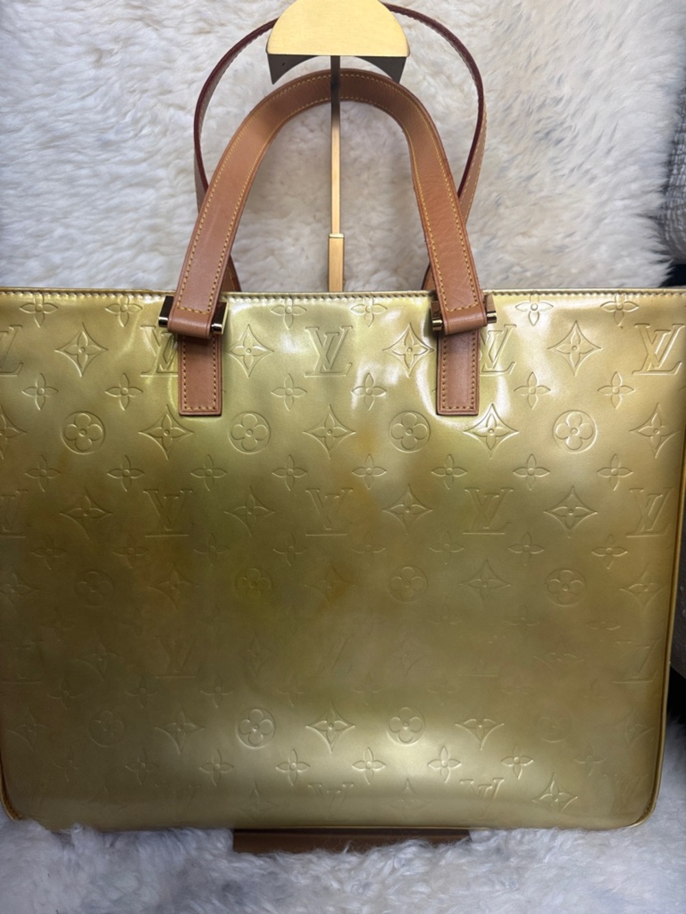 Louis Vuitton Yellow Monogram Tote Bag - Elegant Patent Leather Authentic